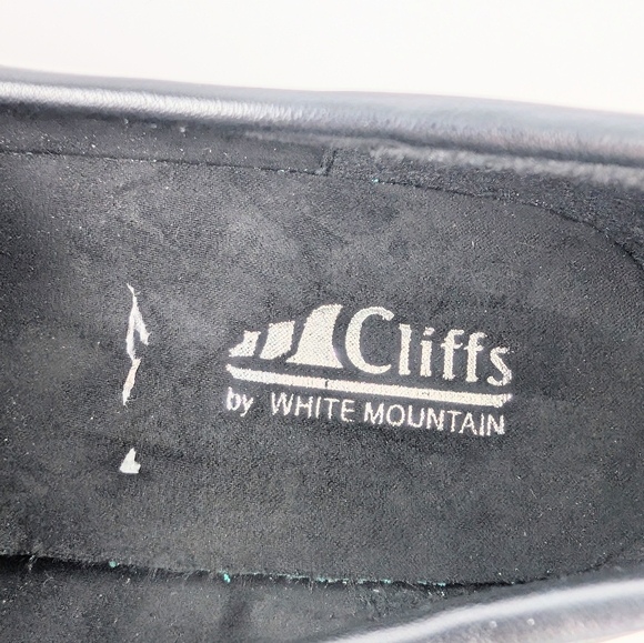 Cliffs By White Mountain Black Heeled Loafers (Size: 10 Wide) - Picture 6 of 7